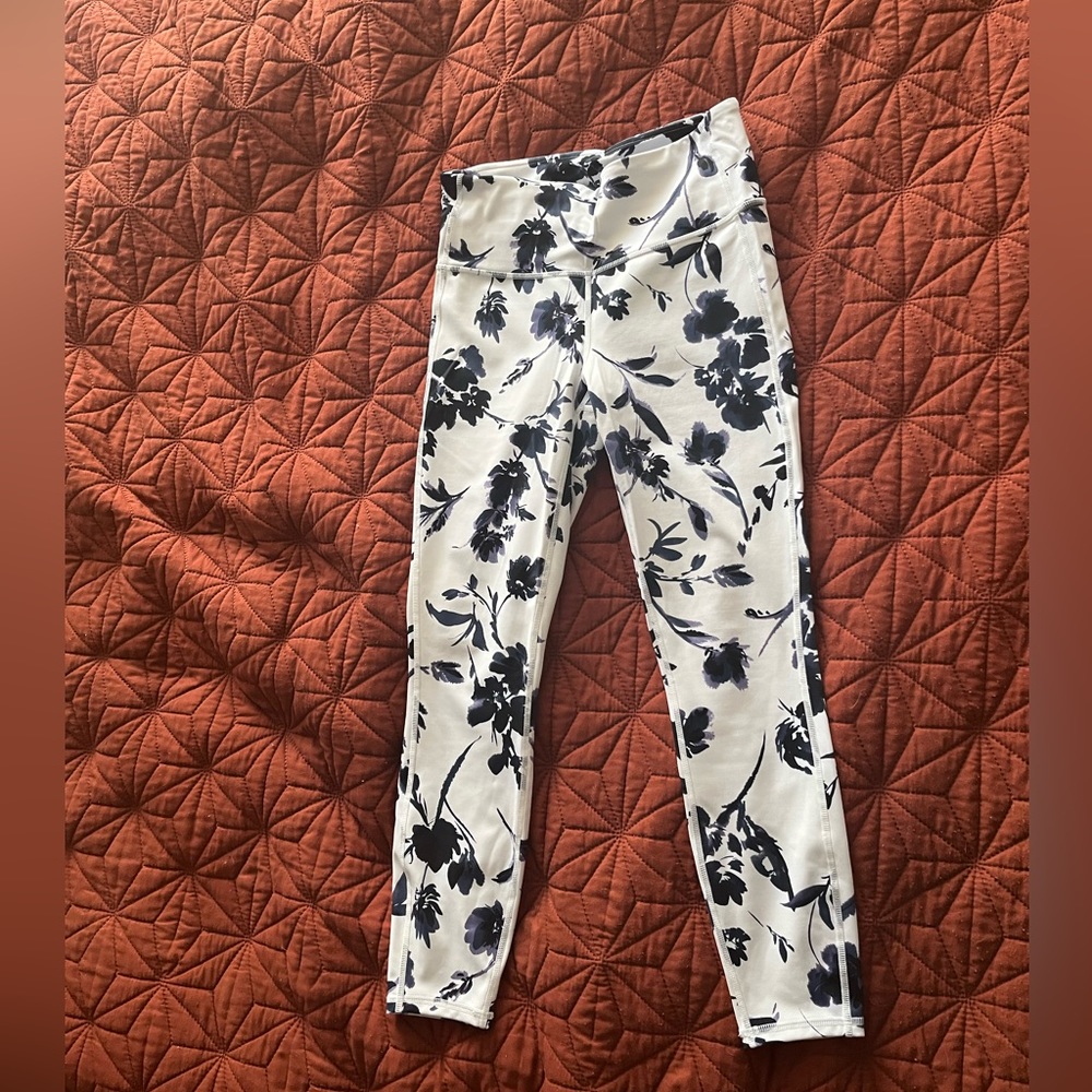 EUC Athleta floral leggings